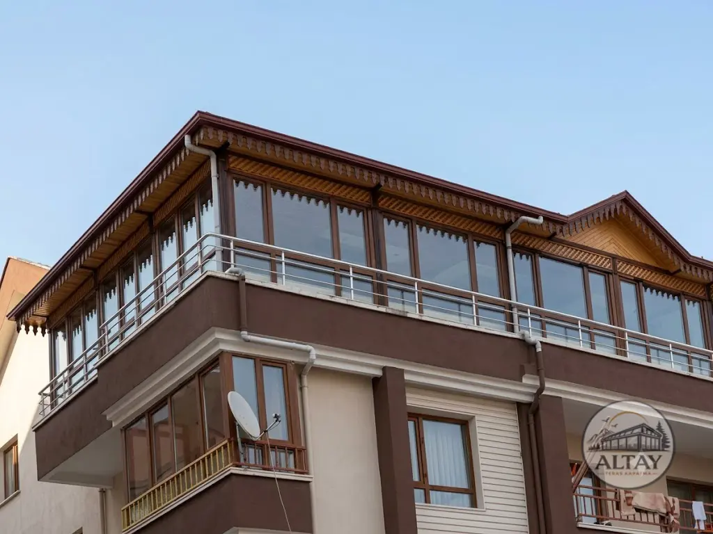 Konfor Serisi Isıcamlı Katlanır Balkon
